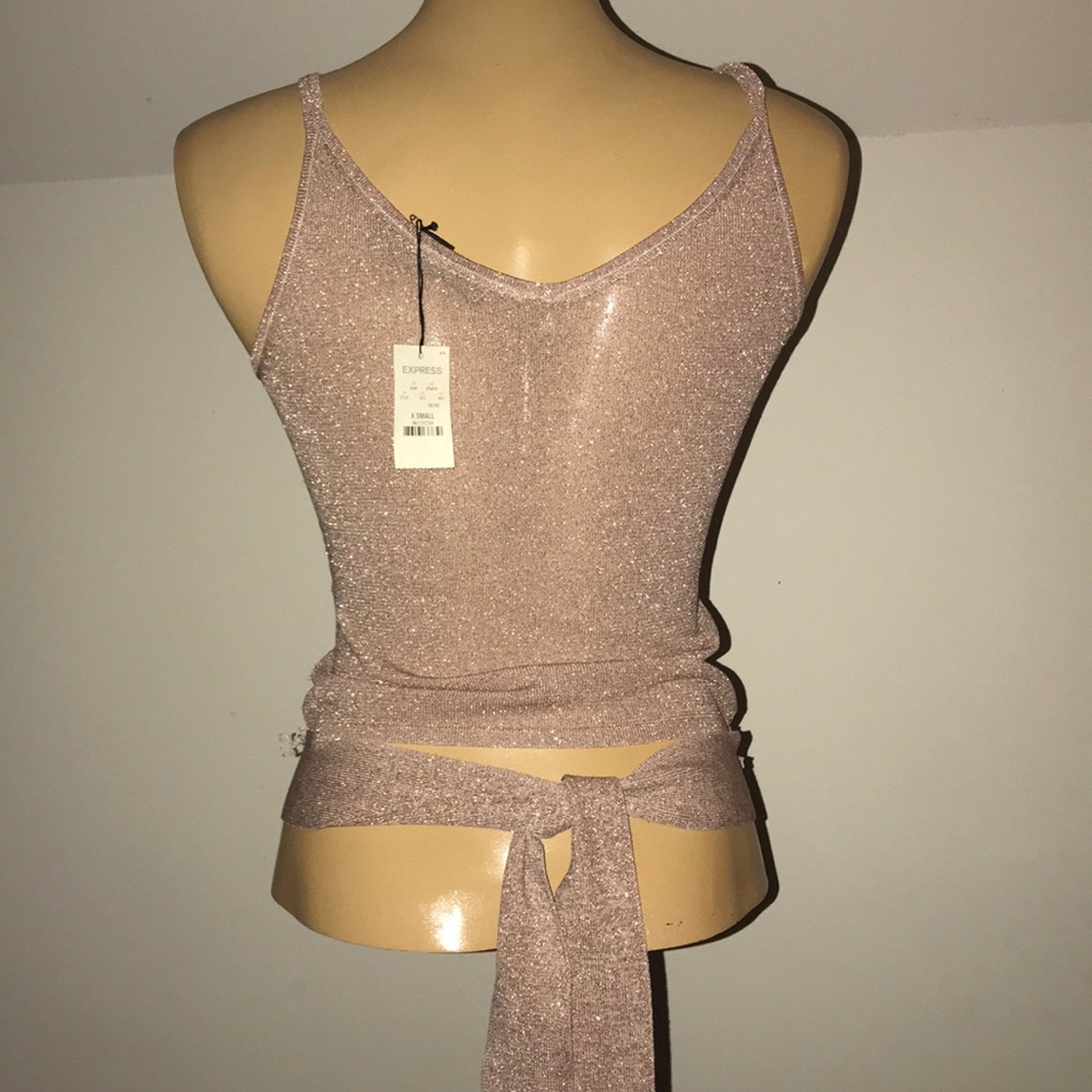 ❣️SOLD❣️Express NEW sparkled rose gold top💚 - Picture 4 of 4